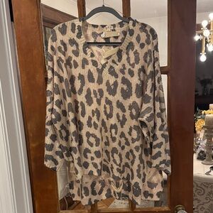 POL Animal Print Knit Top in Cream and Black Size L NWT